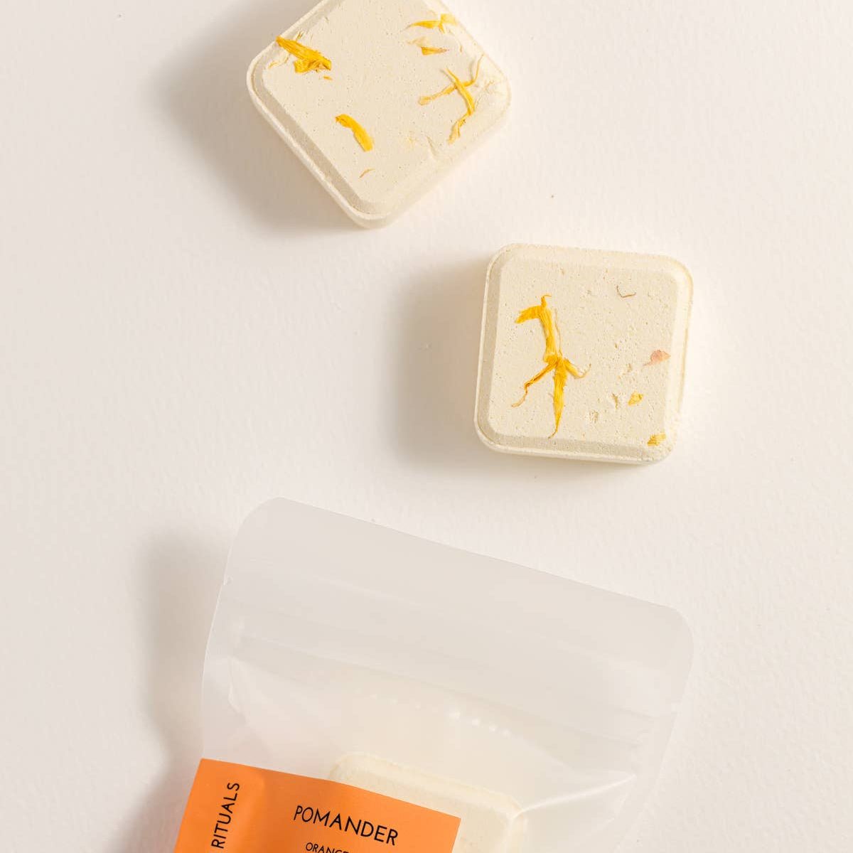 Shower steamers pomander