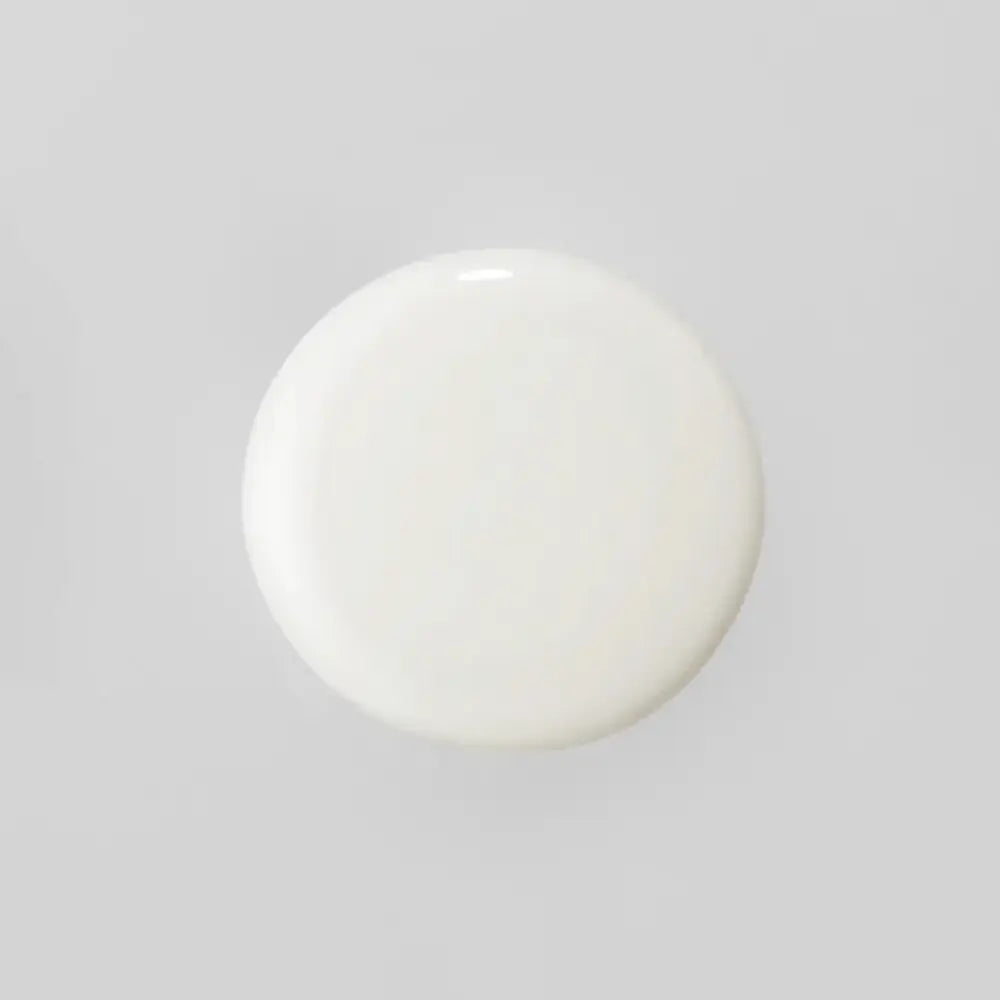 A drop of Young Goose Amplifying Essence to show product texture.